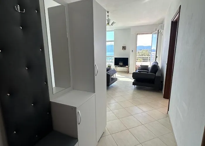 Apartment Beachfront