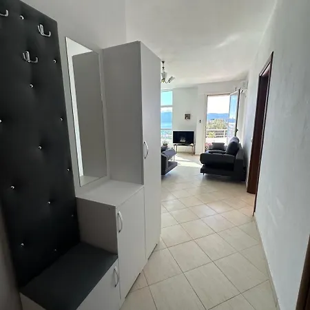Apartment Beachfront